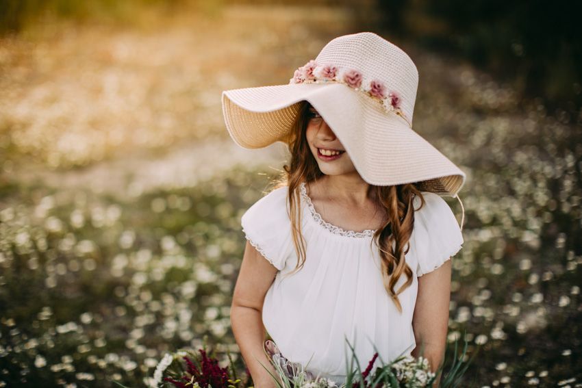 reportaje de fotos de comunión en el campo, fotos de comunión Madrid, fotos de comunión diferentes. enelcampito