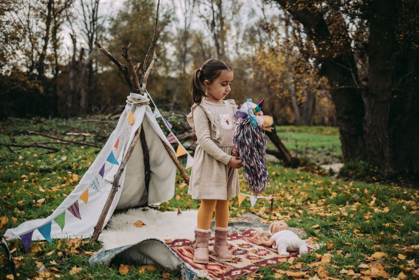reportaje de fotos en el campo, sesión de fotos de familia, en el campito