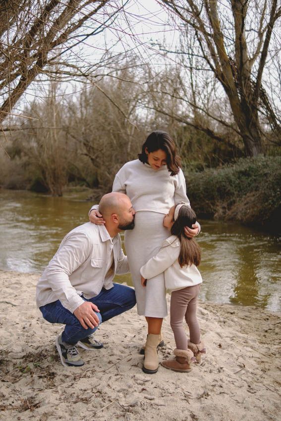 bonito reportaje de embarazo, premama, en el campito, fotos embarazada en el campo