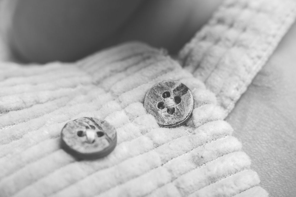fotografía de recién nacidos en blanco y negro en Alcorcón